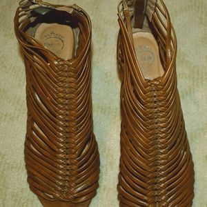 JEFFREY CAMPBELL Gladiator Sandles VGUC Size 8.5